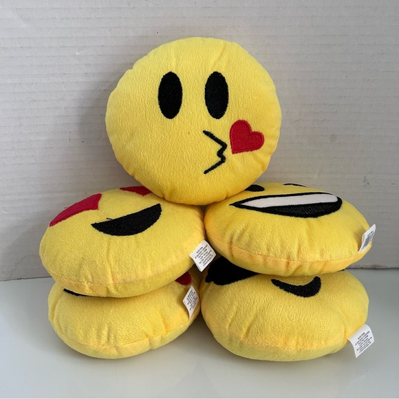 Lot of 5 EMOJI PILLOWS 5-1/2” diameter each - Picture 2 of 8